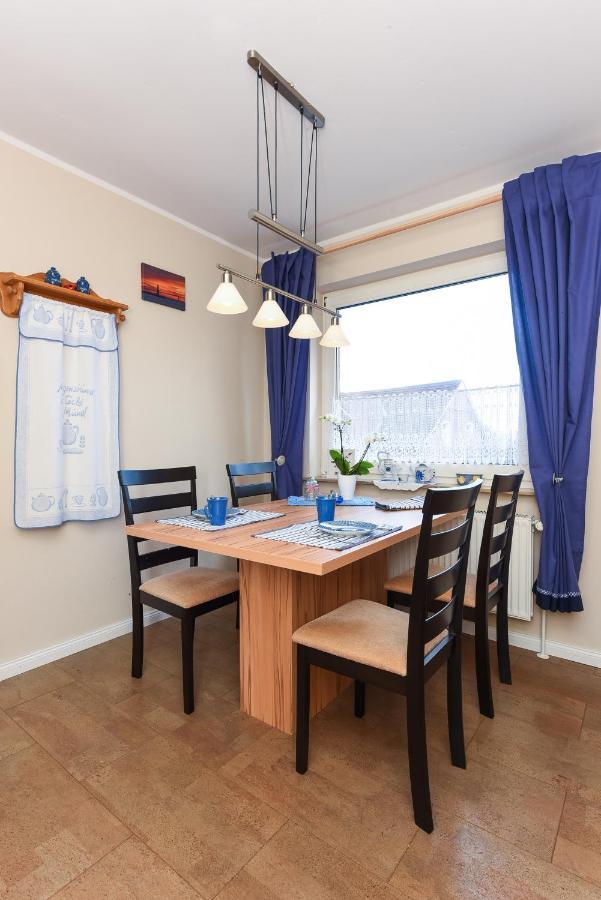 Ferienwohnung Haus Heimathafen Эзенс Экстерьер фото